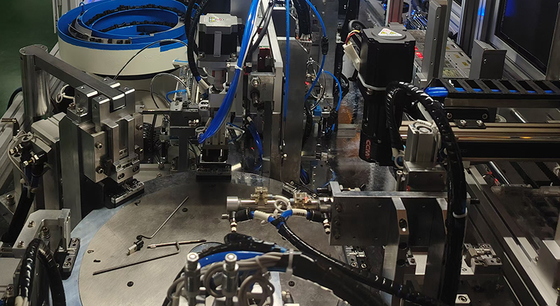 给工厂研发自动化设备是抢工人饭碗吗?