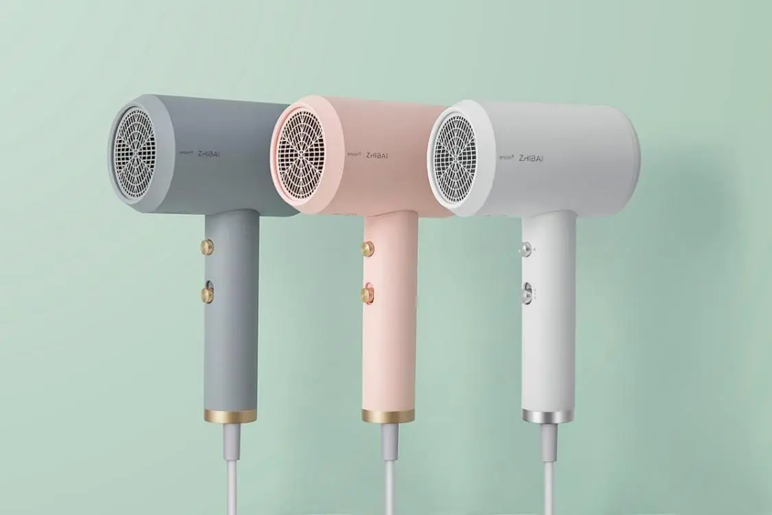 吹风机非标自动化设备：结构、使用注意事项及工作原理