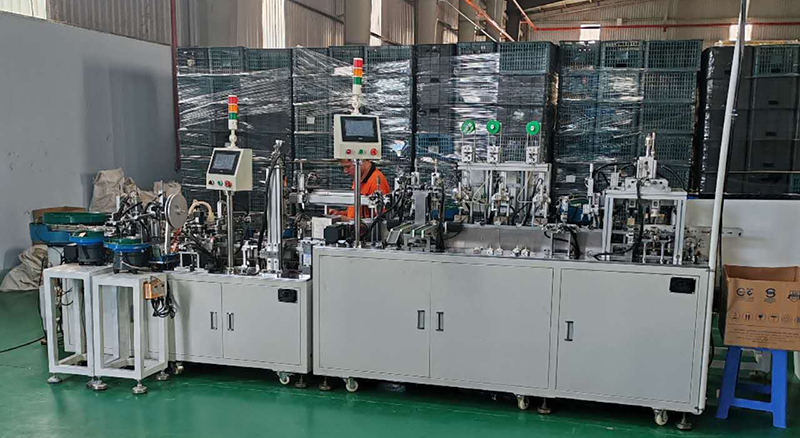 长款玩具灯自动组装线