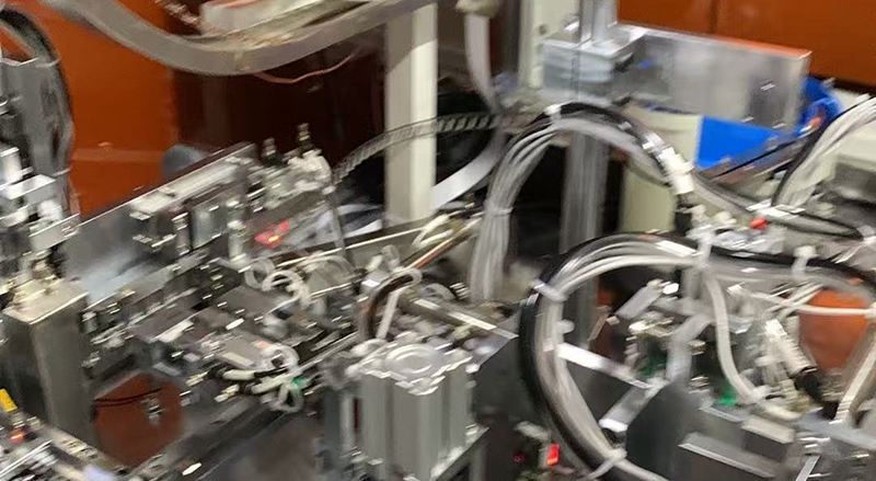 浅谈五金车间常见的自动化设备及其应用